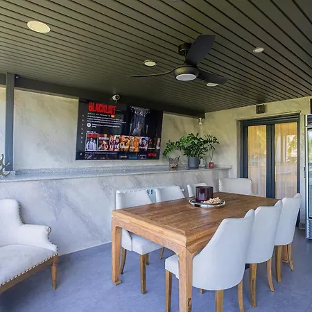 Padierna Luxury House Apartman