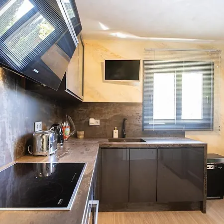 Padierna Luxury House Εστεπόνα